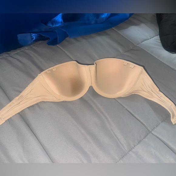 GAP Body Favorite Strapless Convertible Bra- Nude 34C - Picture 3 of 4